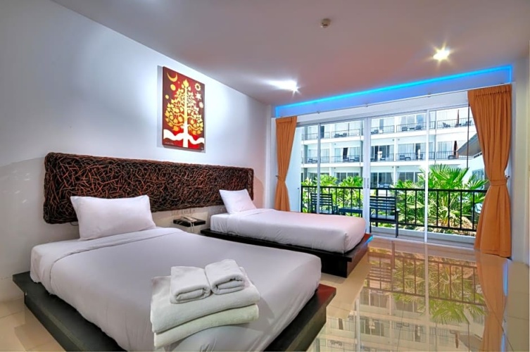 Premier Double room with balcony and with pool view