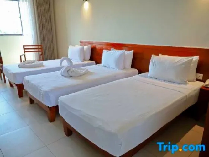 Deluxe Triple room