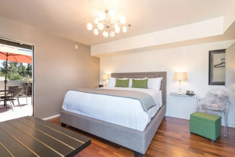 The Greens Hotel - Del Paso Blvd