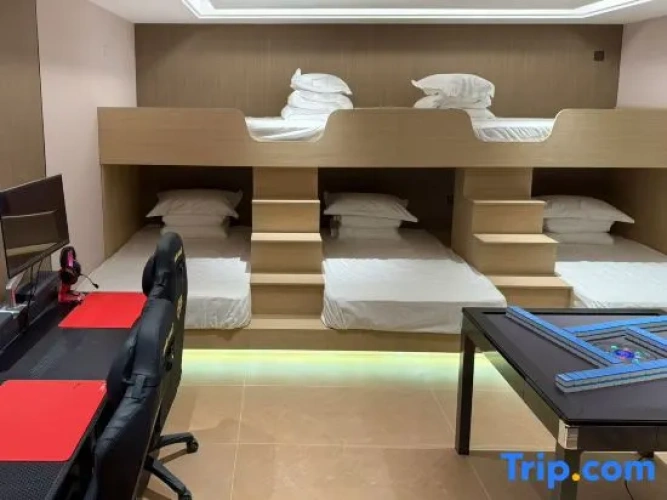 Standard Quintuple room