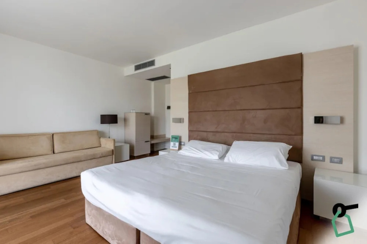 HOTIDAY Room Collection - Pisa