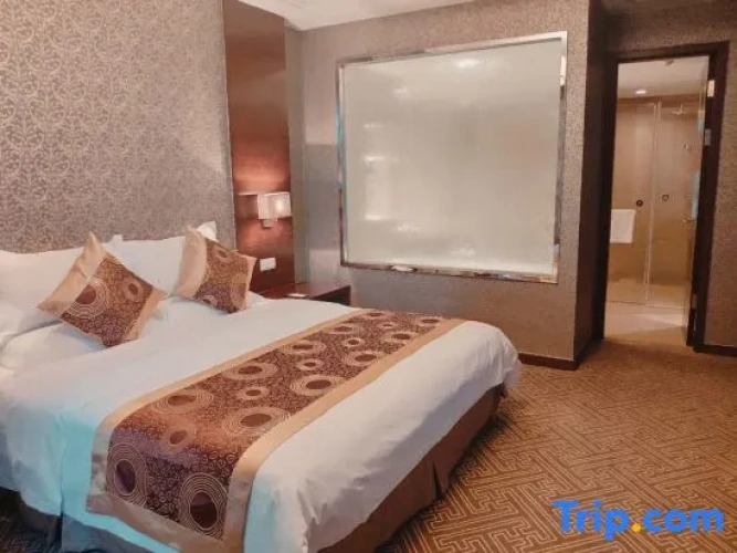 Luxury Suite