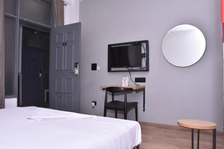 Chhavi Hotels
