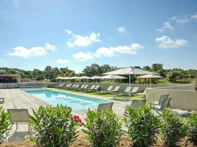 Small Villa With Private Pool, Residence Les Terrasses D'arsella, Porto-vecchio