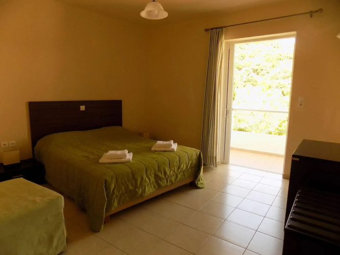 Manolis Apartments