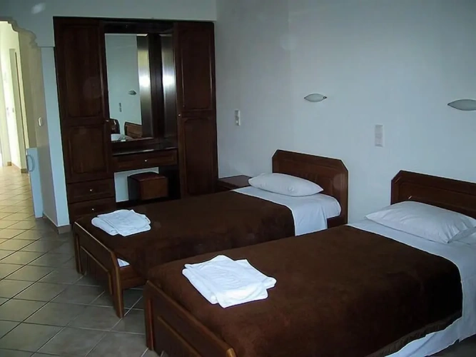 2 Bedrooms Apartment