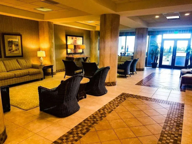 Coral Beach 816