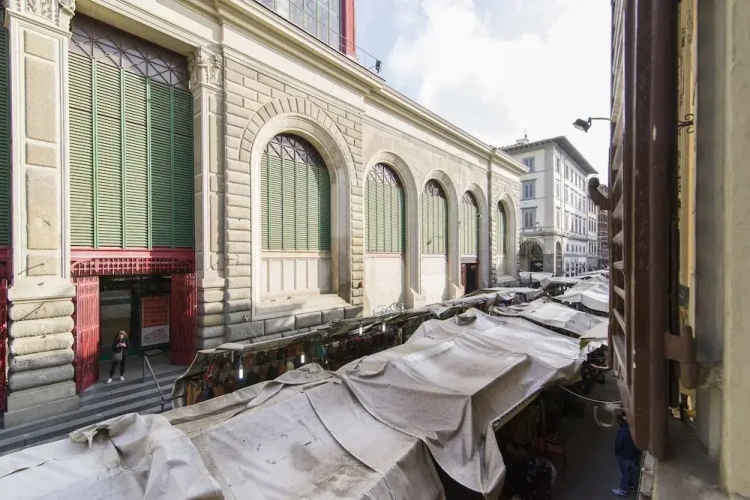 Florence Ariento Romantic Apartment