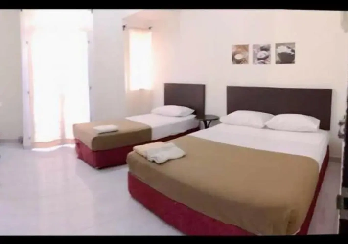 Standard Triple room