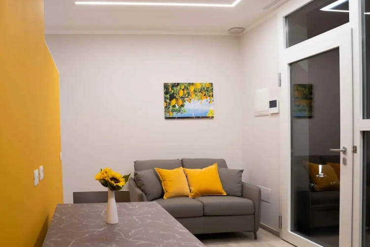 Apartment with balcony