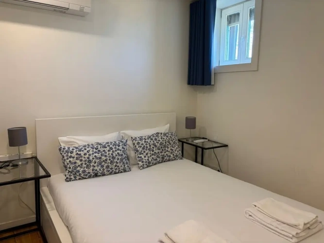 Deluxe Apartment with balcony and with river view