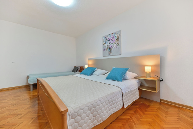 Apartments Kapetan