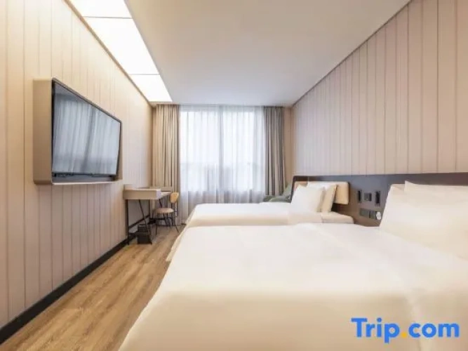 1 Bedroom Deluxe Suite