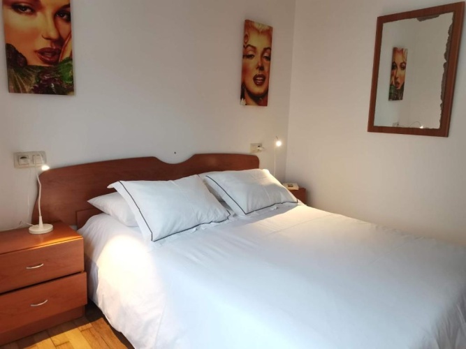 3 Bedrooms Apartment