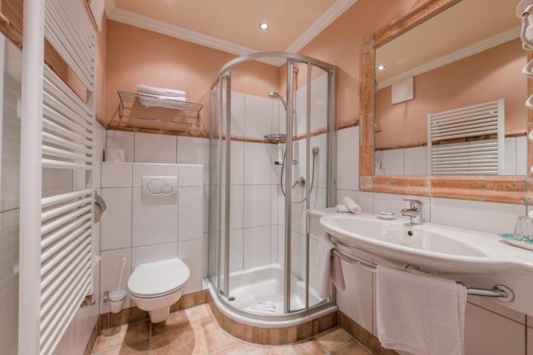 Standard Triple room with balcony