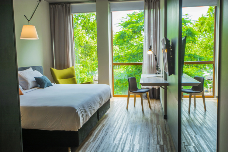 Five Hotel & Residences