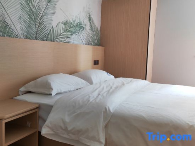 2 Bedrooms Sextuple Suite