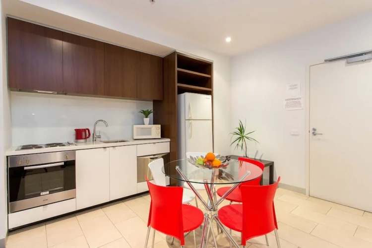 2 Bedrooms Apartment