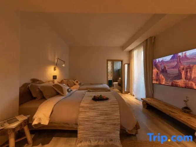 Standard Twin room with sunrise view