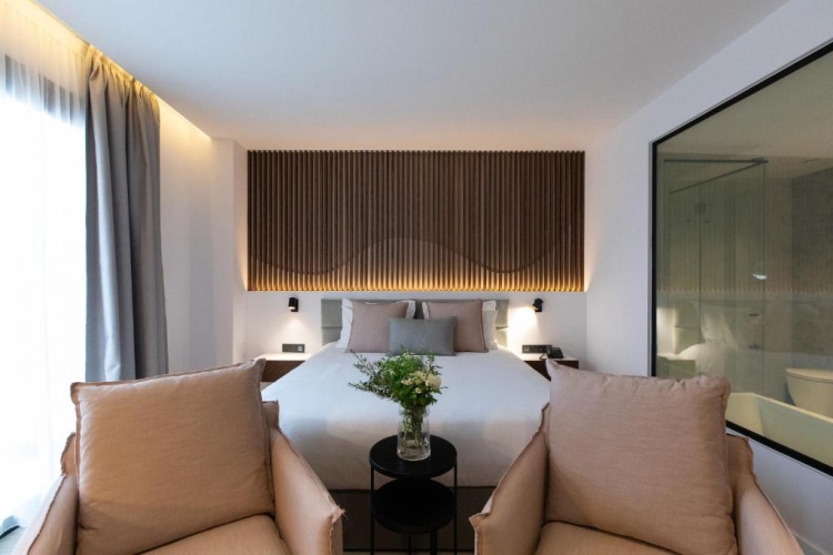 Junior Suite with city view