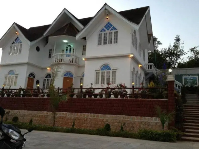Green Haven Hotel