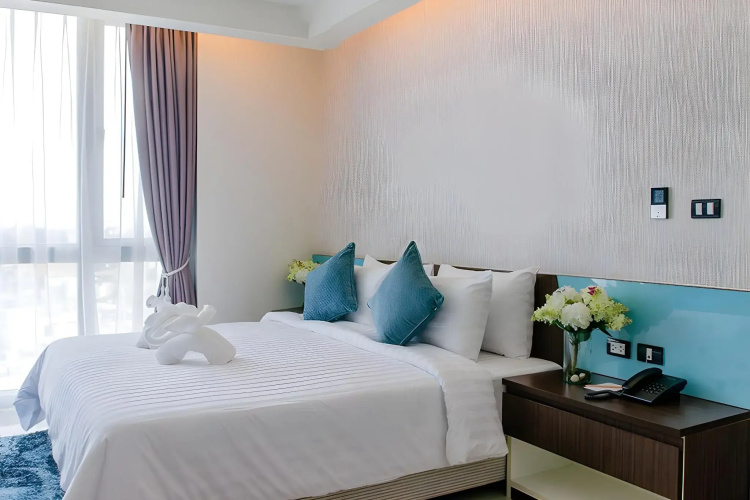 42C The Chic Hotel