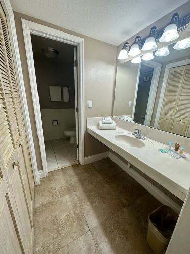 Deluxe Quadruple Suite