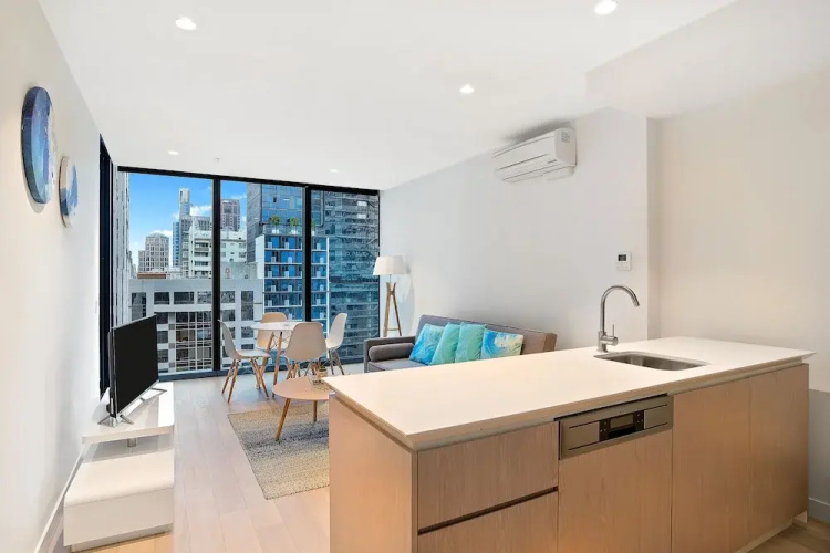 IfStays EQ Tower Apartment