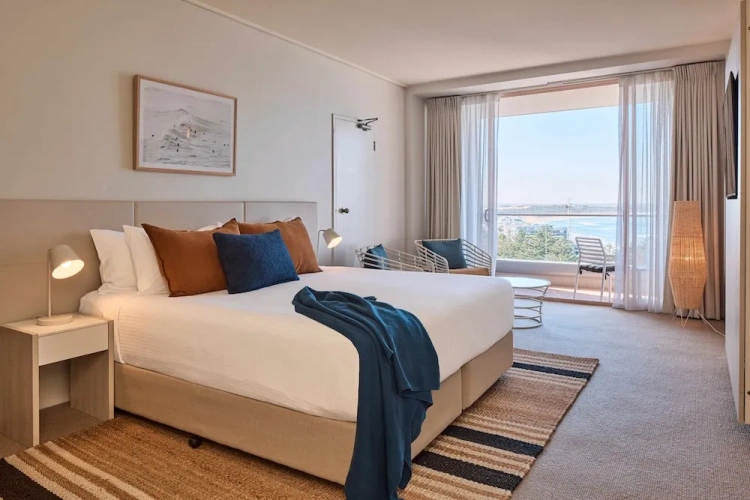 Superior room with balcony and with ocean view