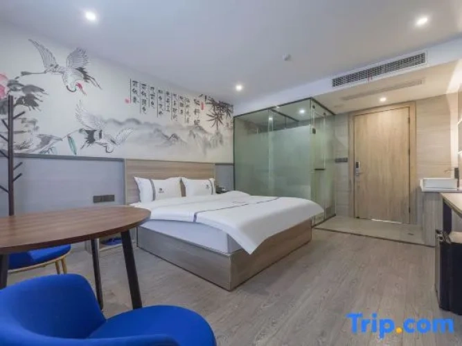 Standard Double room with view