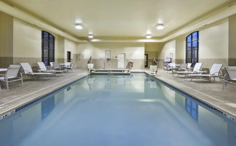 Staybridge Suites Lansing - Okemos by IHG