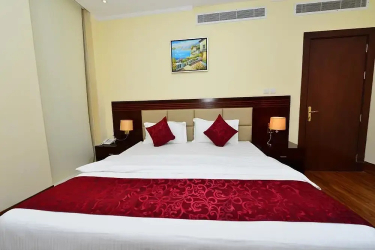 Lotuston Furnished Apartments 2