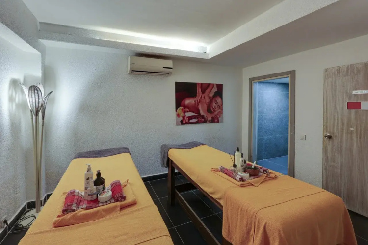 Charm Beach Hotel - All Inclusive