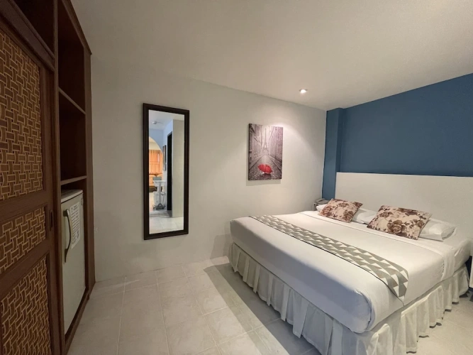 Quadruple Suite