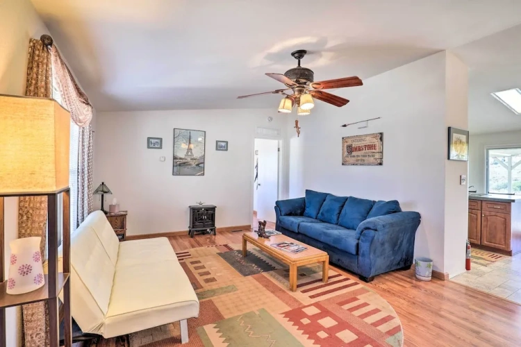 3 Bedrooms Cottage with balcony