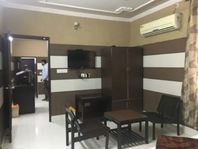 Hotel Shri Amarnath Lodge