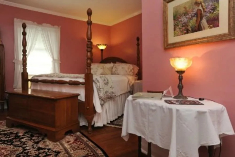 Dry Ridge Inn