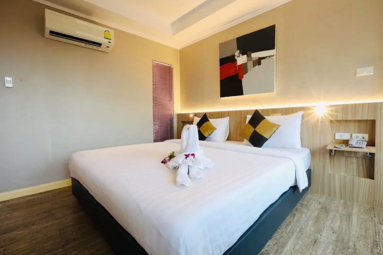 Kata Beach Studio Service Apartment