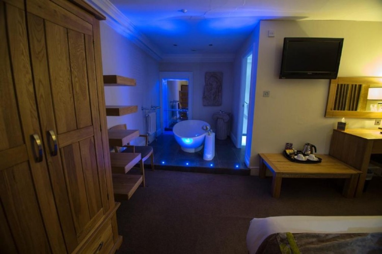 Deluxe Double Suite