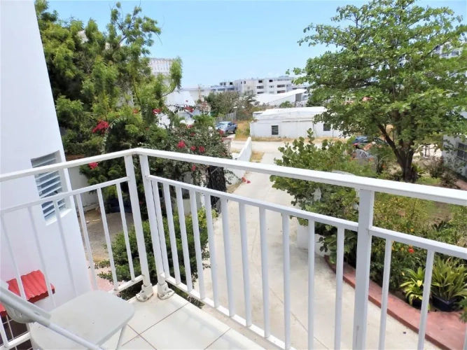 Apartment with garden view