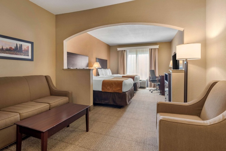 Quadruple Suite