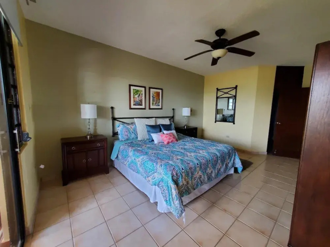 Amazing View Condo in Crescent Beach Cb210