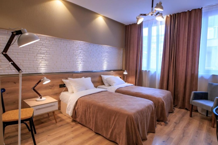 Standard Twin room with balcony