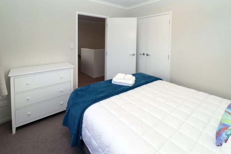 3 Brm Apartment on Jones Crescent
