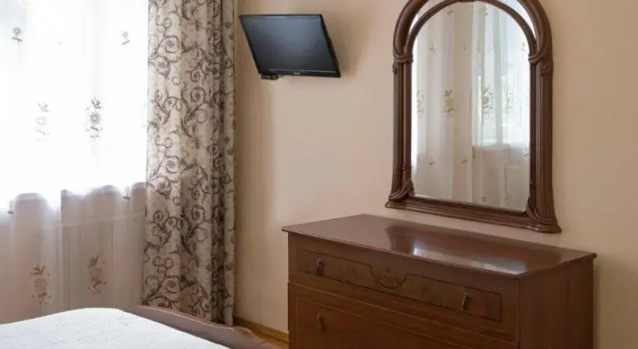 Ukraina Lux Hotel