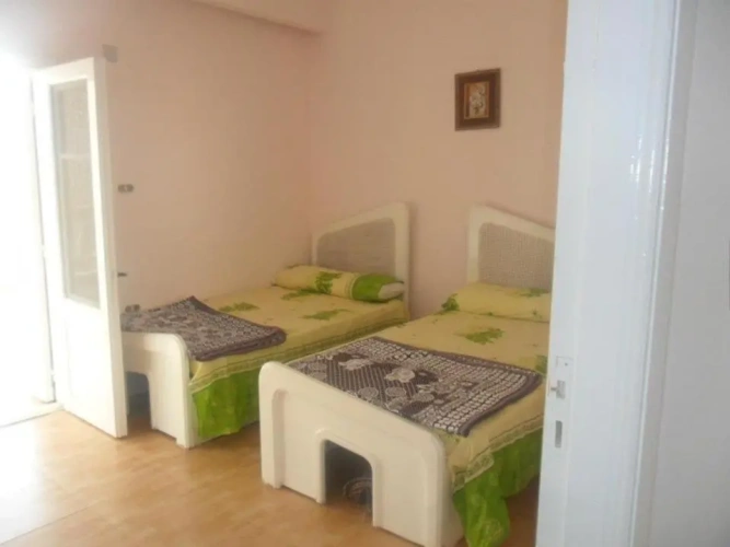3 Bedrooms Apartment