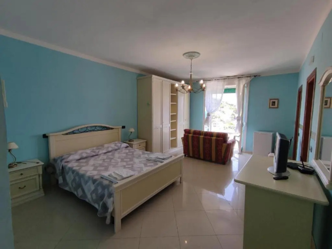 B&B Kirillos