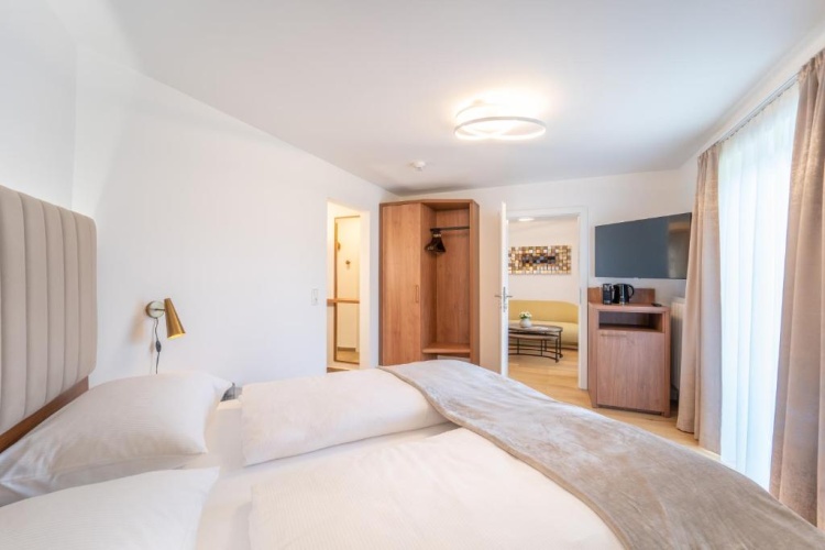 Suite with balcony