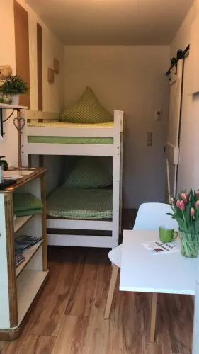 Elb Nest