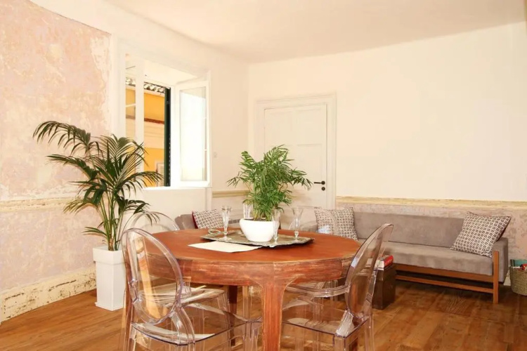 1861 Liston Boutique flat